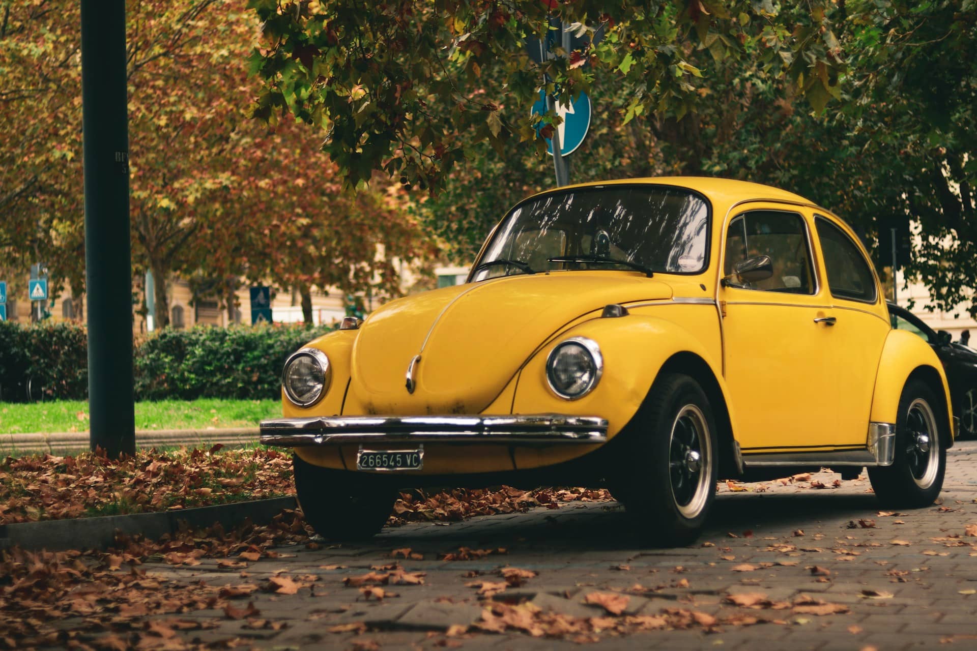 Coche Bettle amarillo